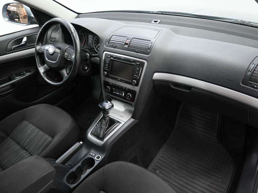 Skoda Octavia II (A5) Рестайлинг Ростов-на-Дону  - изображение 8