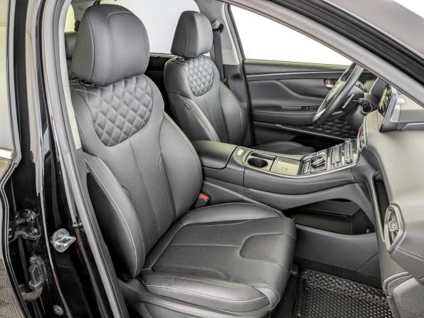 Hyundai Santa Fe IV Рестайлинг с пробегом 2023 года, цена 4 350 000 рублей, 47828 км, внедорожник, Автокод Объявления