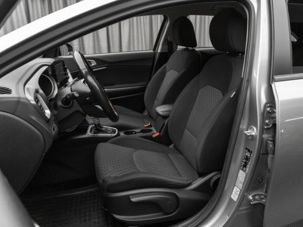 Kia Ceed III Рестайлинг с пробегом 2021 года, цена 1 850 000 рублей, 138385 км, универсал, Автокод Объявления