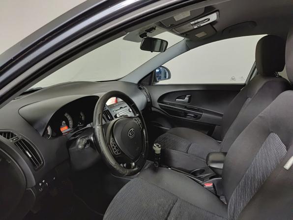 Kia Ceed I с пробегом 2009 года, цена 470 000 рублей, 264401 км, универсал, Автокод Объявления