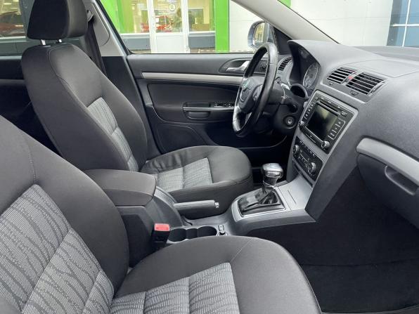 Skoda Octavia II (A5) Рестайлинг с пробегом 2012 года, цена 690 000 рублей, 279657 км, лифтбек, Автокод Объявления