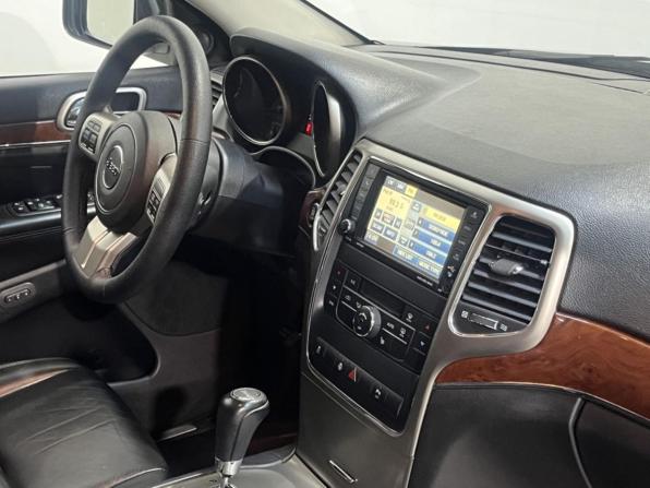 Jeep Grand Cherokee IV (WK2) с пробегом 2012 года, цена 1 775 000 рублей, 267666 км, внедорожник, Автокод Объявления