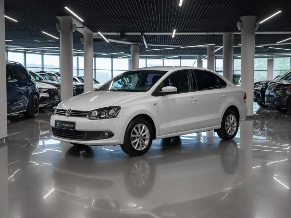 Volkswagen Polo V с пробегом 2015 года, цена 930 000 рублей, 177784 км, седан, Автокод Объявления