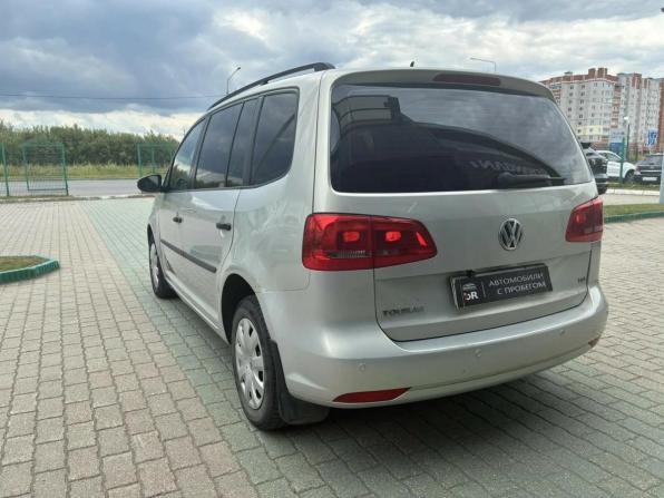 Volkswagen Touran I Рестайлинг 2 с пробегом 2012 года, цена 830 000 рублей, 162000 км, компактвэн, Автокод Объявления
