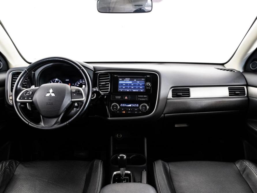 Mitsubishi Outlander III Рестайлинг Санкт-Петербург  - изображение 10