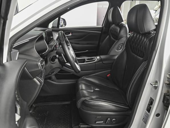 Hyundai Santa Fe IV Рестайлинг с пробегом 2021 года, цена 3 348 000 рублей, 128697 км, внедорожник, Автокод Объявления