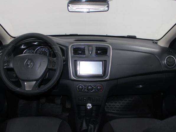 Renault Sandero II с пробегом 2016 года, цена 629 900 рублей, 300996 км, хэтчбек, Автокод Объявления