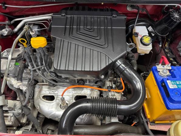 Renault Sandero II с пробегом 2015 года, цена 1 395 000 рублей, 4812 км, хэтчбек, Автокод Объявления