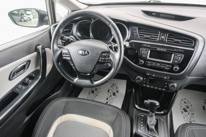 Kia Ceed II с пробегом 2012 года, цена 1 099 000 рублей, 89200 км, хэтчбек, Автокод Объявления