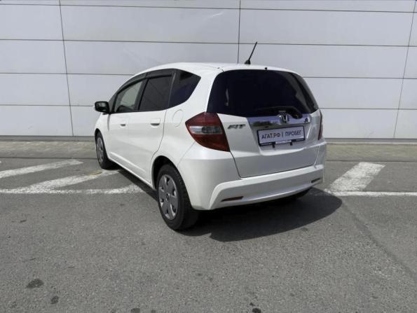 Honda Fit II с пробегом 2012 года, цена 980 000 рублей, 196800 км, хэтчбек, Автокод Объявления