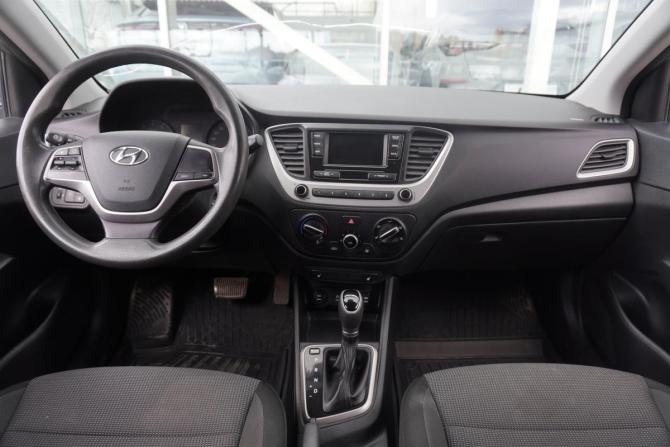 Hyundai Solaris II с пробегом 2017 года, цена 1 299 000 рублей, 86393 км, седан, Автокод Объявления