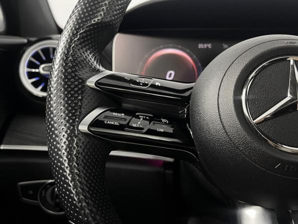 Mercedes-Benz E-Класс V (W213 S213 C238) Рестайлинг с пробегом 2022 года, цена 5 928 900 рублей, 81783 км, седан, Автокод Объявления