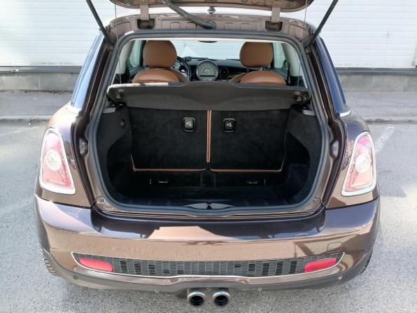 Mini Hatch II (R56) Рестайлинг с пробегом 2010 года, цена 989 000 рублей, 132620 км, хэтчбек, Автокод Объявления