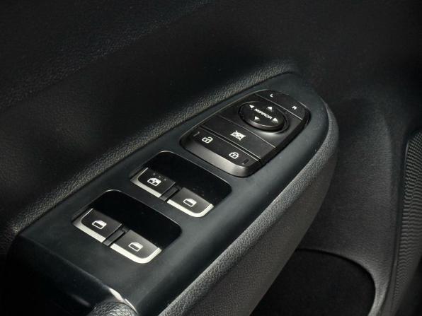 Kia Rio IV с пробегом 2018 года, цена 1 599 000 рублей, 123117 км, хэтчбек, Автокод Объявления