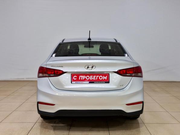 Hyundai Solaris II с пробегом 2017 года, цена 1 280 000 рублей, 112707 км, седан, Автокод Объявления