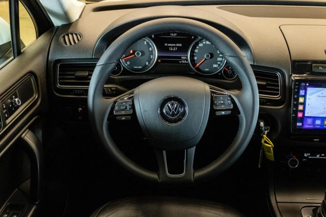 Volkswagen Touareg II с пробегом 2013 года, цена 2 390 000 рублей, 113028 км, внедорожник, Автокод Объявления