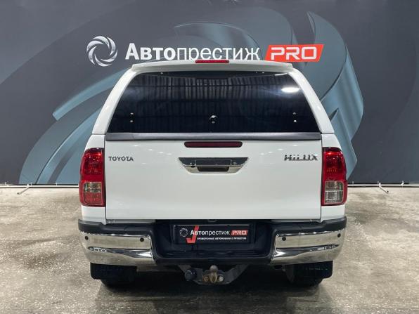 Toyota Hilux VIII Рестайлинг с пробегом 2021 года, цена 5 180 000 рублей, 72459 км, пикап, Автокод Объявления