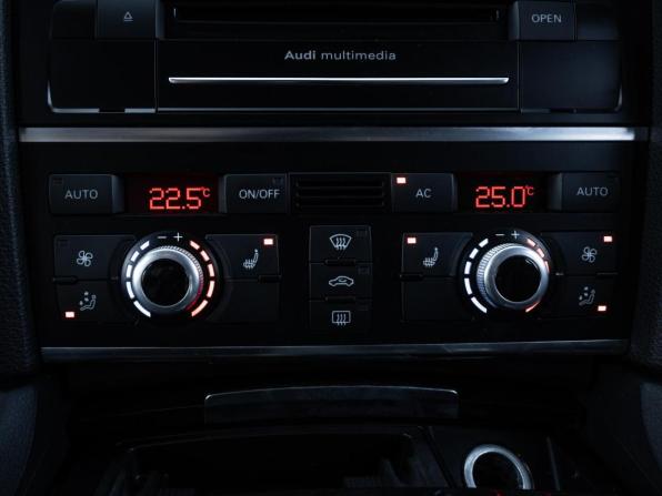 Audi Q7 I (4L) Рестайлинг с пробегом 2011 года, цена 1 688 300 рублей, 156006 км, внедорожник, Автокод Объявления