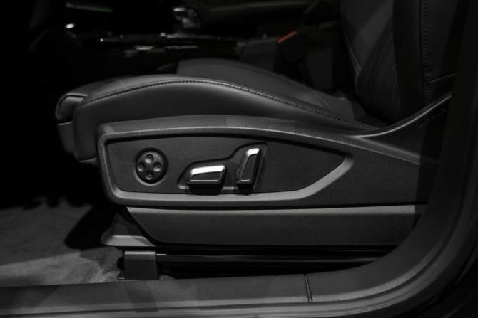 Новый Audi Q5 II (FY) Рестайлинг 2025 года, цена 6 426 700 рублей, внедорожник, Автокод Объявления