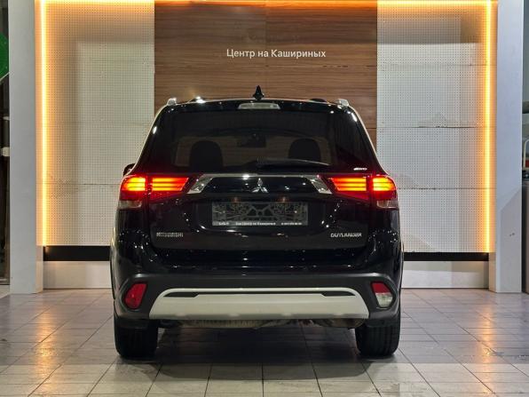 Mitsubishi Outlander III Рестайлинг 3 с пробегом 2020 года, цена 2 399 900 рублей, 100500 км, внедорожник, Автокод Объявления