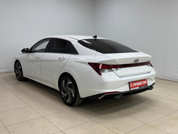 Hyundai Elantra VII (CN7) Рестайлинг с пробегом 2023 года, цена 2 090 000 рублей, 46159 км, седан, Автокод Объявления