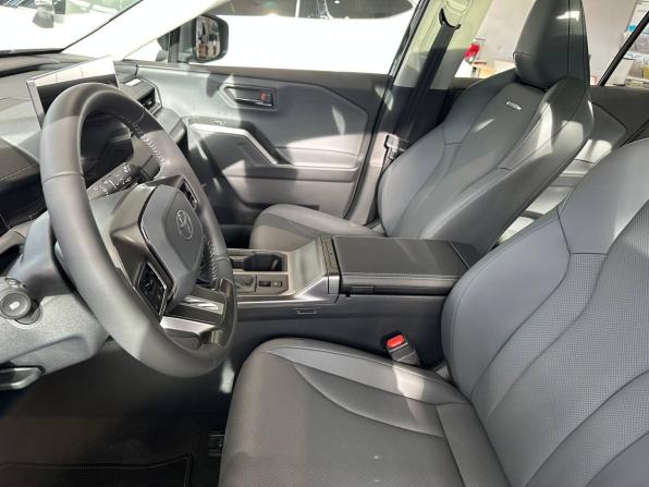Toyota RAV4 VI (XA60) с пробегом 2026 года, цена 4 699 000 рублей, 1 км, внедорожник, Автокод Объявления
