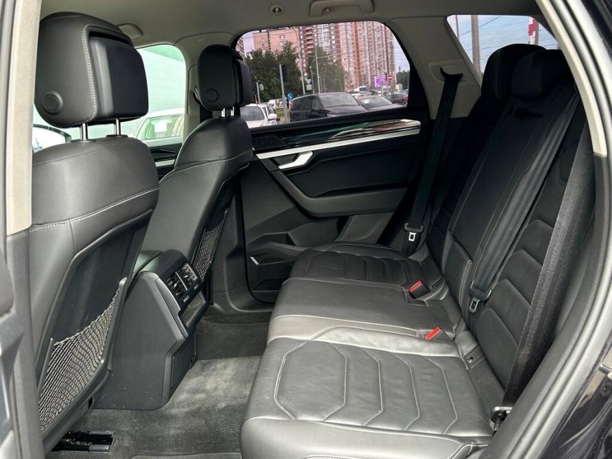 Volkswagen Touareg III Санкт-Петербург  - изображение 12