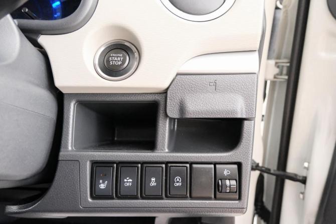 Suzuki Wagon R V Рестайлинг с пробегом 2016 года, цена 639 000 рублей, 141000 км, хэтчбек, Автокод Объявления