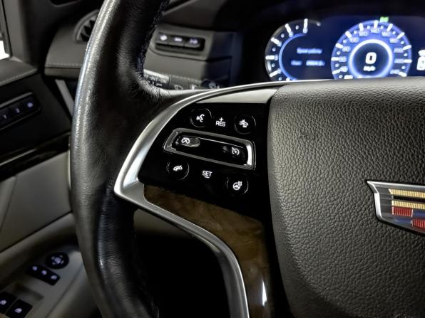 Cadillac Escalade IV с пробегом 2019 года, цена 5 765 000 рублей, 85779 км, внедорожник, Автокод Объявления