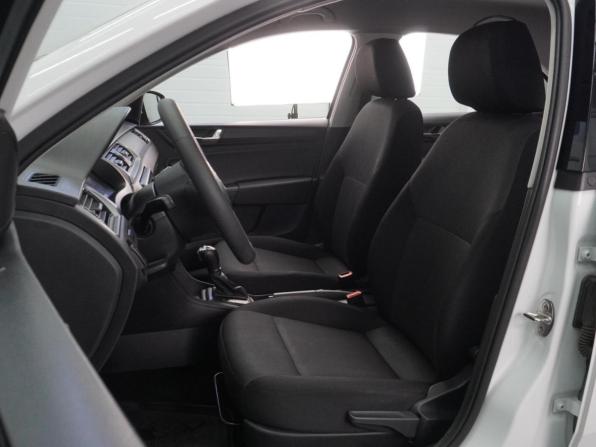 Skoda Rapid I Рестайлинг с пробегом 2018 года, цена 1 283 070 рублей, 84650 км, лифтбек, Автокод Объявления