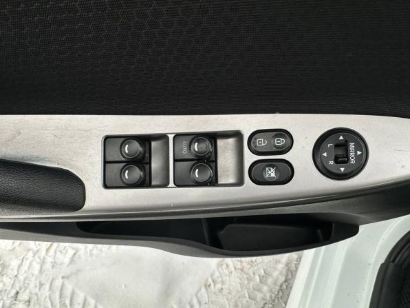 Hyundai Solaris I Рестайлинг с пробегом 2015 года, цена 749 000 рублей, 132800 км, хэтчбек, Автокод Объявления