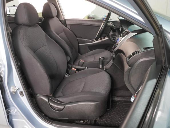 Hyundai Solaris I с пробегом 2012 года, цена 799 000 рублей, 218965 км, седан, Автокод Объявления