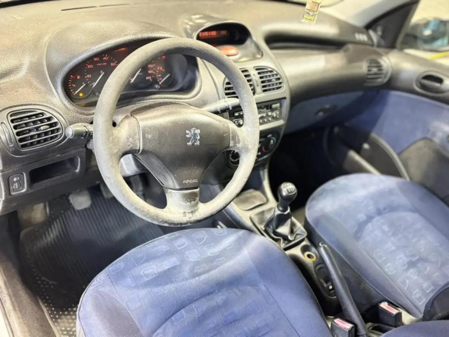 Peugeot 206 Челябинск  - изображение 9