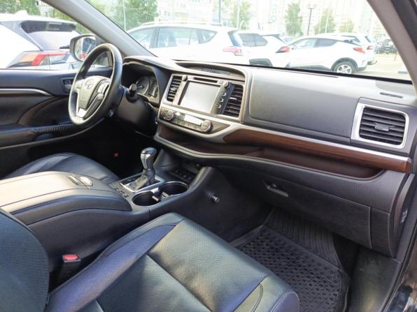 Toyota Highlander III (XU50) с пробегом 2015 года, цена 2 850 000 рублей, 202829 км, внедорожник, Автокод Объявления