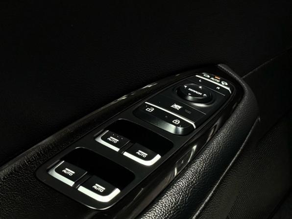 Kia Optima IV с пробегом 2017 года, цена 1 799 000 рублей, 185114 км, седан, Автокод Объявления