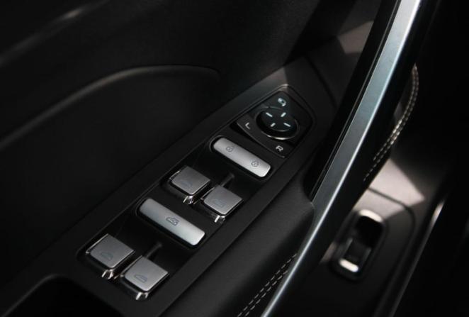 Geely Atlas Pro с пробегом 2023 года, цена 1 980 000 рублей, 40401 км, внедорожник, Автокод Объявления
