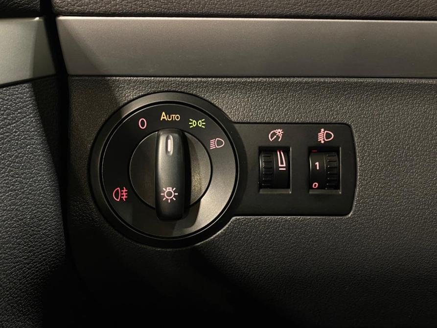 Volkswagen Touran I Рестайлинг 2 Челябинск  - изображение 18