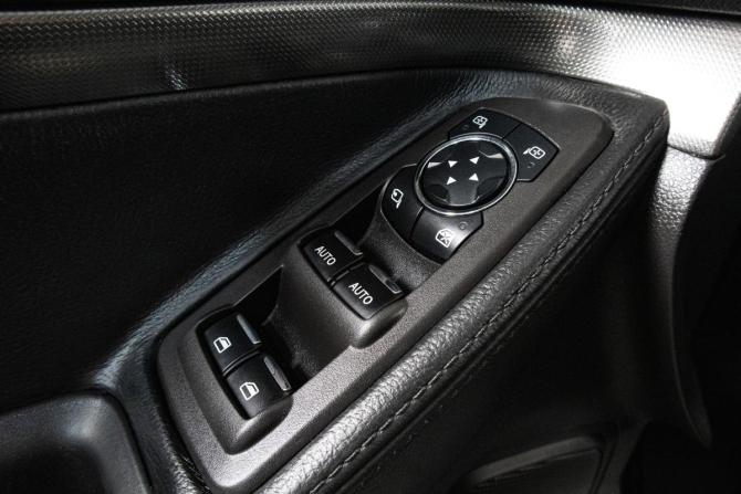 Ford Explorer V с пробегом 2015 года, цена 2 599 000 рублей, 185555 км, внедорожник, Автокод Объявления