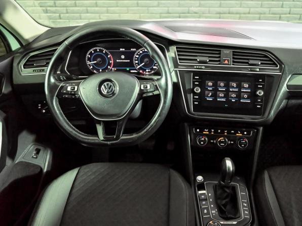 Volkswagen Tiguan II с пробегом 2017 года, цена 2 490 000 рублей, 123863 км, внедорожник, Автокод Объявления