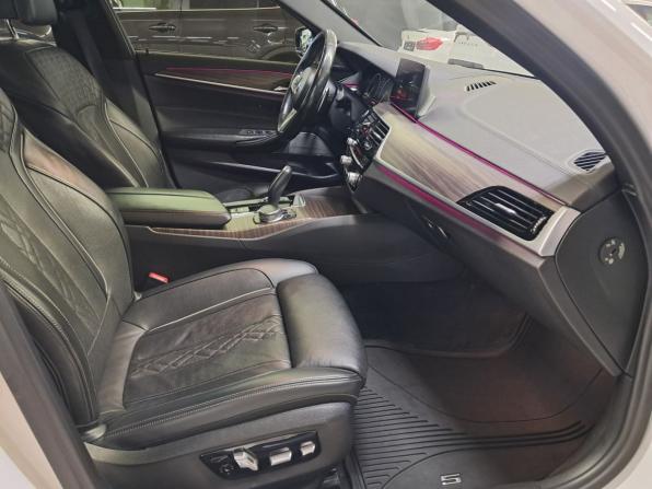 BMW 5 серии VII (G30/G31/G38) с пробегом 2018 года, цена 4 050 000 рублей, 173050 км, седан, Автокод Объявления