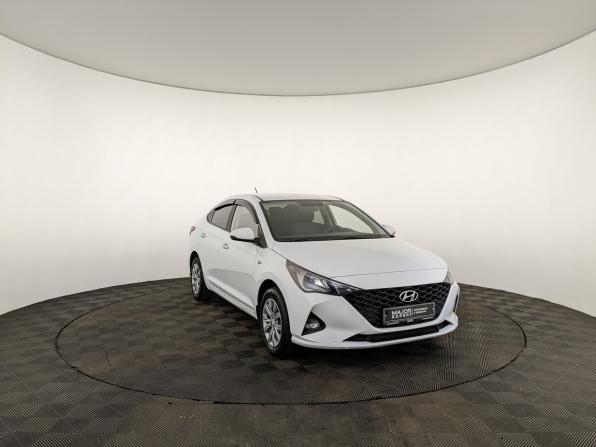 Hyundai Solaris II Рестайлинг с пробегом 2021 года, цена 1 595 000 рублей, 51342 км, седан, Автокод Объявления