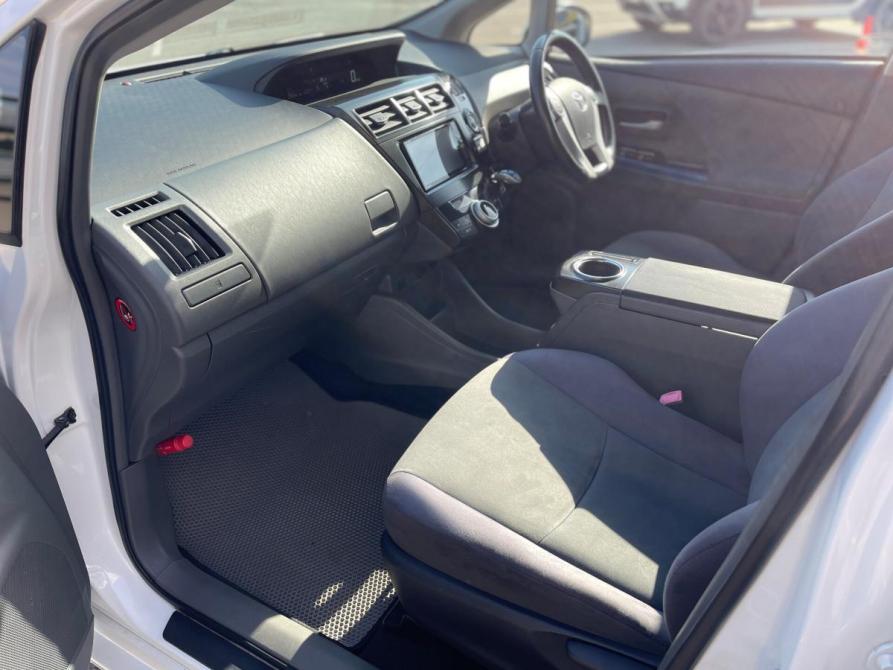 Toyota Prius Alpha I (ZVW40/41) Томск  - изображение 10