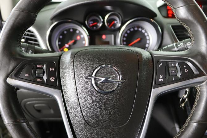 Opel Mokka I с пробегом 2014 года, цена 959 990 рублей, 127116 км, внедорожник, Автокод Объявления