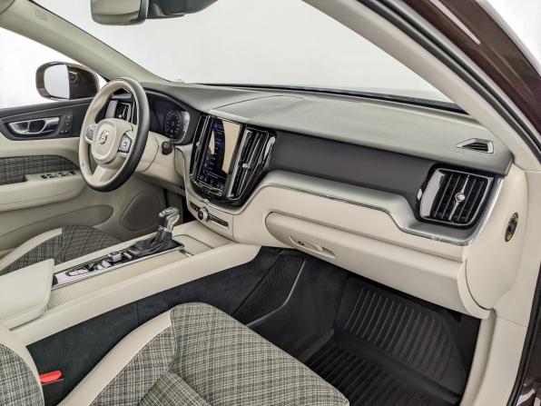 Volvo XC60 II с пробегом 2020 года, цена 3 650 000 рублей, 97567 км, внедорожник, Автокод Объявления