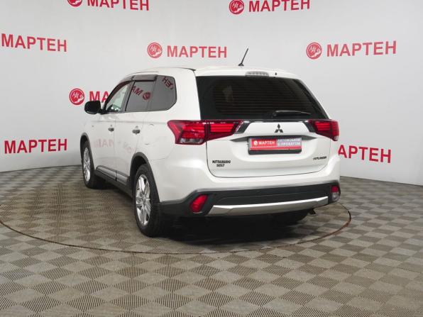 Mitsubishi Outlander III Рестайлинг 2 с пробегом 2015 года, цена 1 500 000 рублей, 127585 км, внедорожник, Автокод Объявления