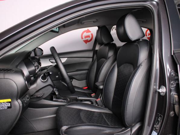Kia K3 II с пробегом 2019 года, цена 1 690 000 рублей, 168200 км, седан, Автокод Объявления