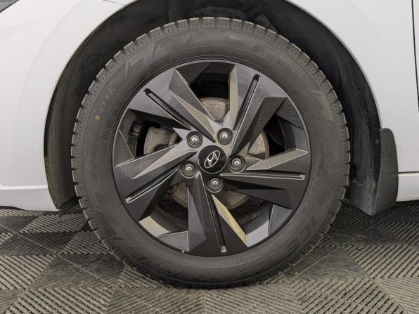 Hyundai Elantra VII (CN7) с пробегом 2021 года, цена 1 815 000 рублей, 117198 км, седан, Автокод Объявления