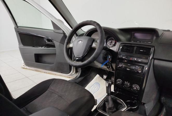 Lada (ВАЗ) Priora I Рестайлинг с пробегом 2014 года, цена 508 000 рублей, 198999 км, хэтчбек, Автокод Объявления