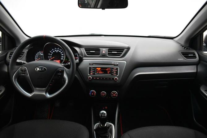 Kia Rio III Рестайлинг с пробегом 2016 года, цена 1 030 000 рублей, 111259 км, седан, Автокод Объявления