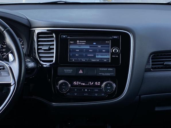 Mitsubishi Outlander III Рестайлинг 2 с пробегом 2015 года, цена 1 729 000 рублей, 99954 км, внедорожник, Автокод Объявления